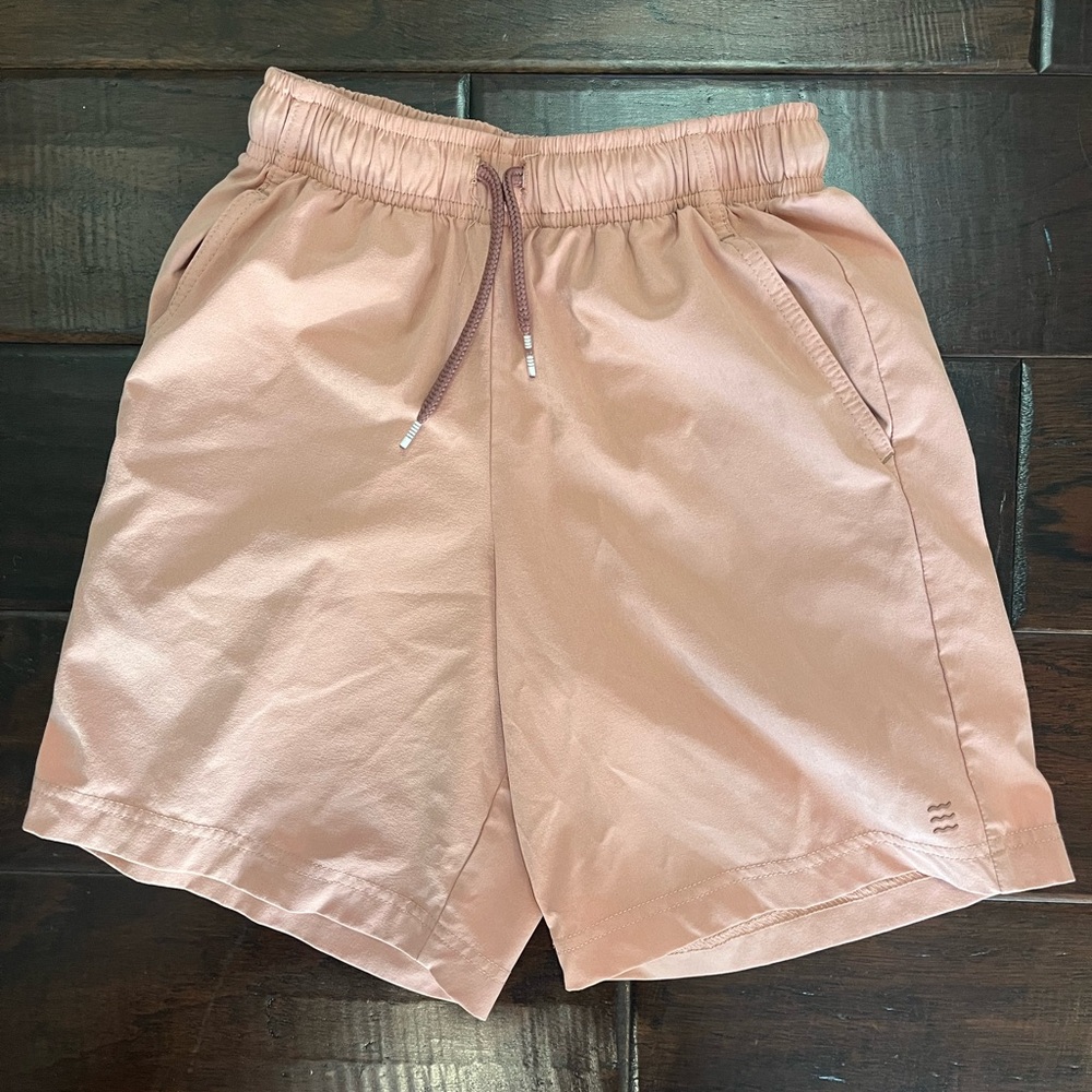 Boys Free Fly salmon colored shorts. Size M (10-12).